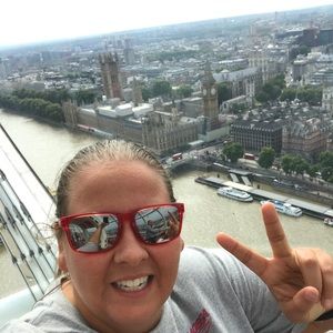 Meet your Posher, Andrea